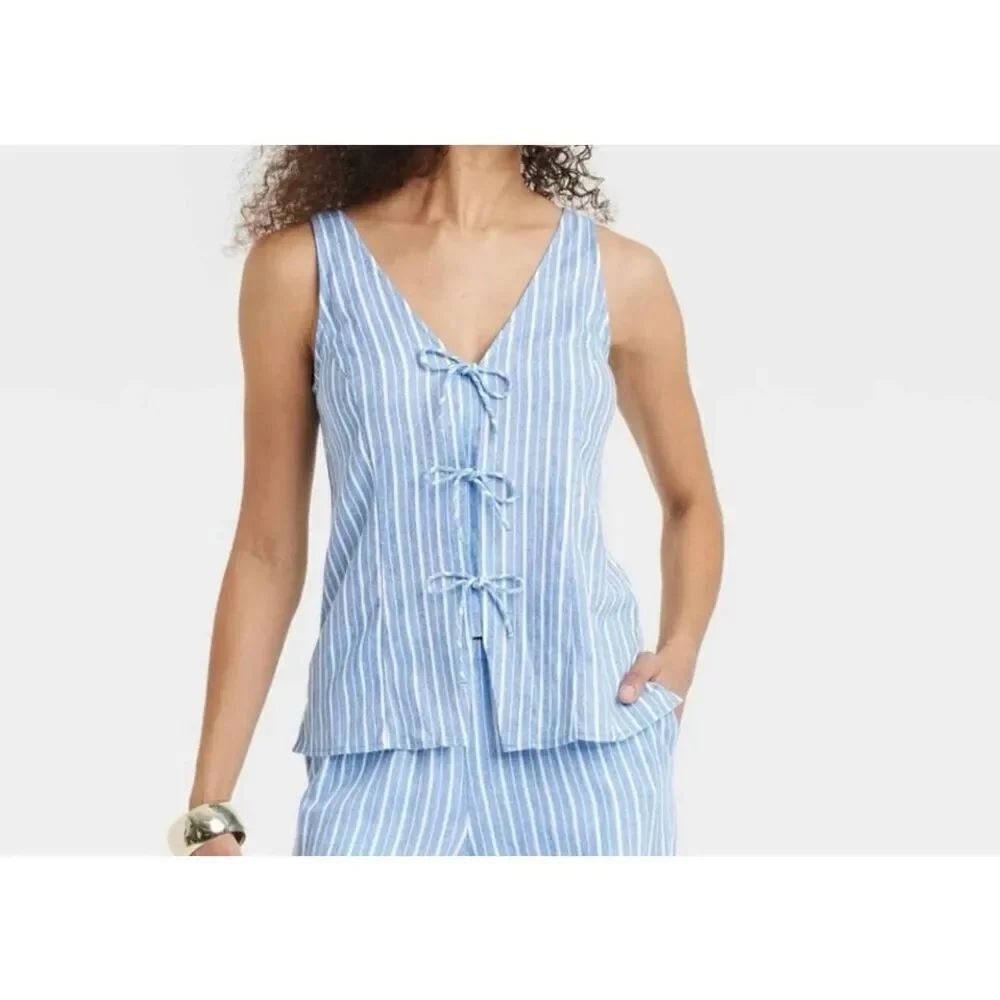 A New Day NWT blue striped tie front vest tank size M